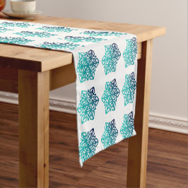 Gradient Blue Green, Navy Snowflakes Table Runner Kurzer Tischläufer