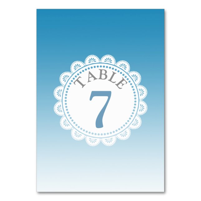 Gradient Blue Wedding Tischnummer Card (Vorderseite)