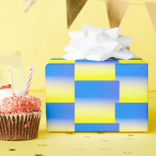 Gradient Blue & Yellow Geometric Ukraine Inspirier Geschenkpapier