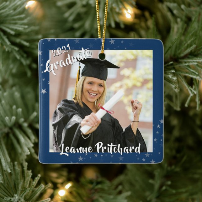 Graduate 2 Foto Blue Stars Pinselschrift Keepake Keramikornament (Baum)