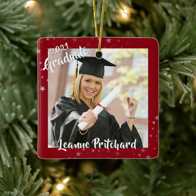 Graduate 2 Foto Rote Sterne Pinselschrift Keepake Keramikornament (Baum)