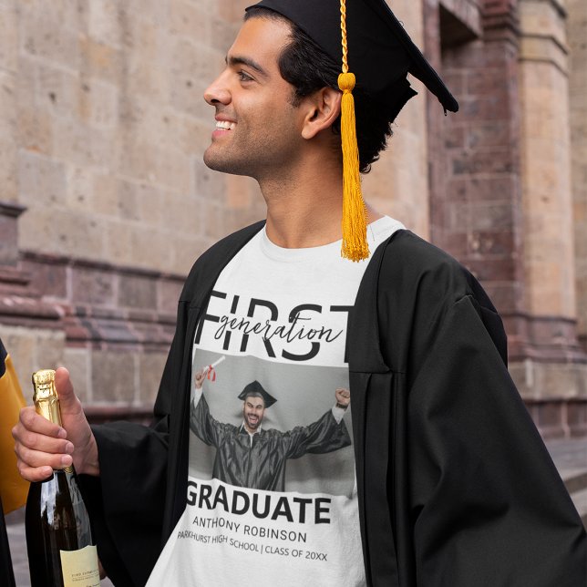 Graduate der ersten Generation | FOTO T-Shirt (Von Creator hochgeladen)