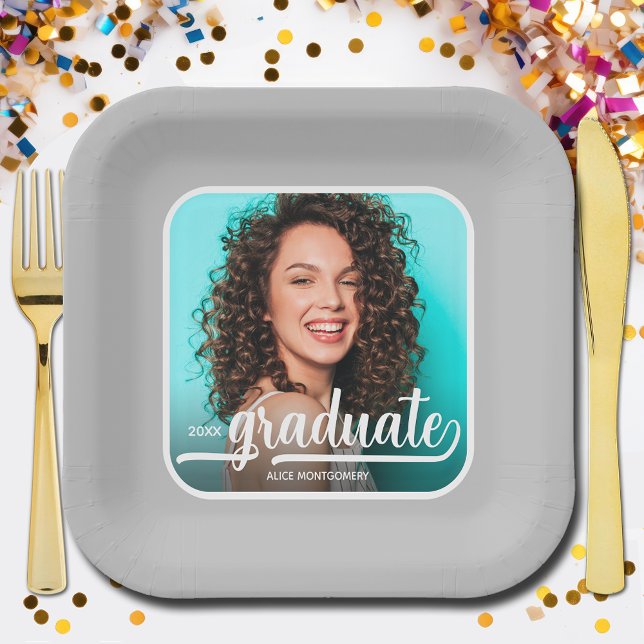 Graduate Foto Bold Script Grau Abschluss Pappteller (Photo graduation silver square paper plates)