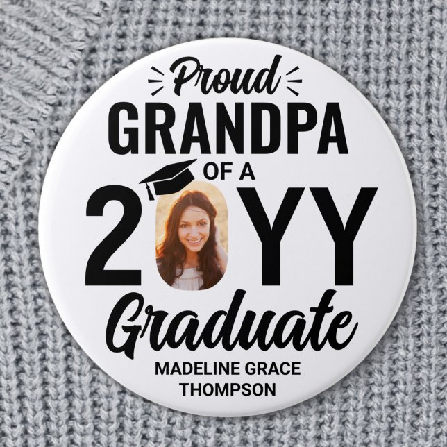 Graduate Foto Proud Grandpa Moderne Schwarz & Weiß Button (Von Creator hochgeladen)