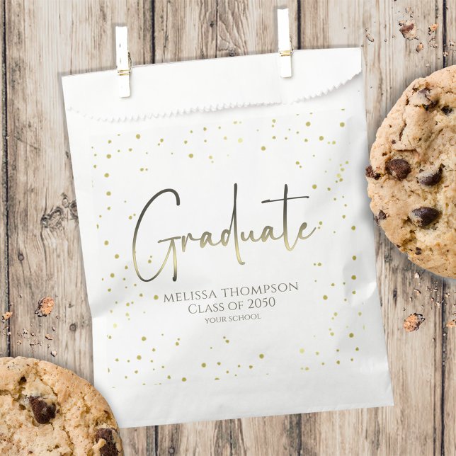 Graduate Gold Confetti Modern Calligraphy Script Geschenktütchen (Von Creator hochgeladen)