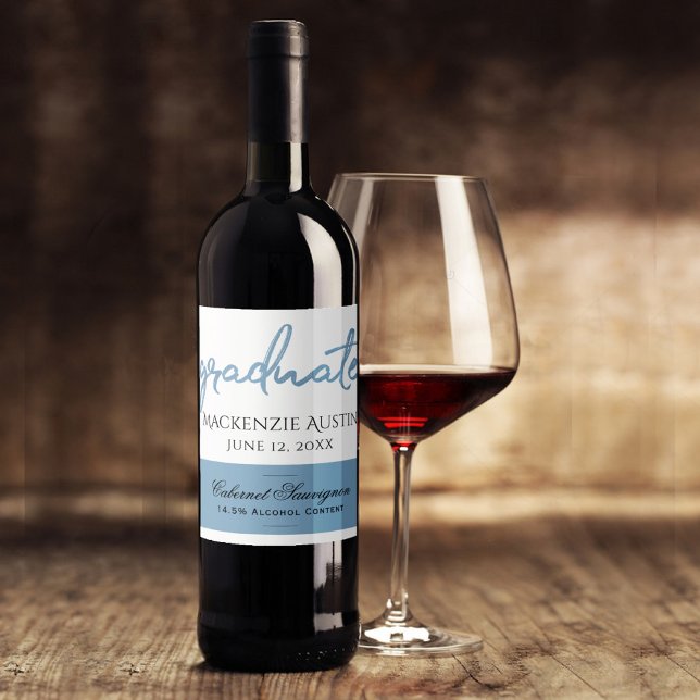 Graduate Light Blue Script | Robin Egg Brush Alkoholflaschenetikett (Von Creator hochgeladen)