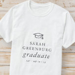 Graduate Modern Minimalistisch Simple Chic Abschlu T-Shirt<br><div class="desc">Design besteht aus Serifentypografie auf einem einfachen Hintergrund. Abrufbar unter: http://www.zazzle.com/store/selectpartysupplies</div>