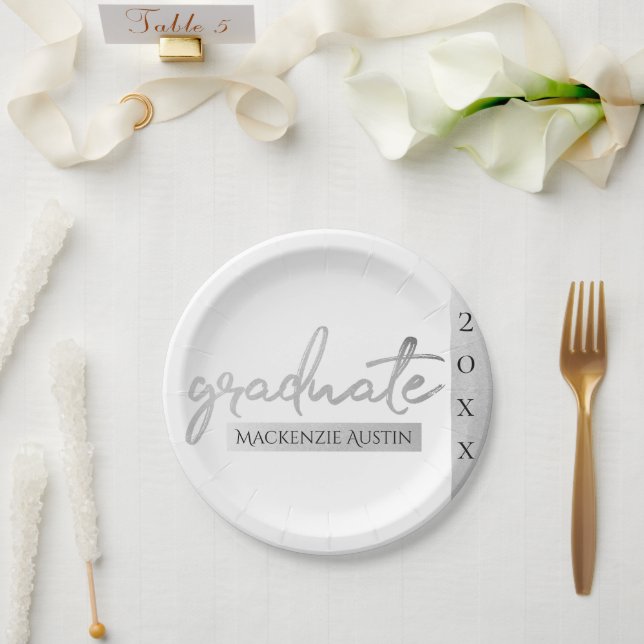 Graduate Silver Script | Trendy Imitats Metallic Pappteller (Hochzeit)