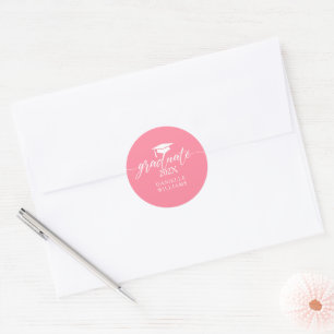 Graduate White Typografy on Pink Background Runder Aufkleber