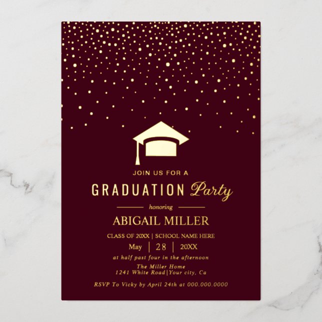 Graduation cap confetti Class Of 2025 burgundy Folieneinladung (Vorderseite)