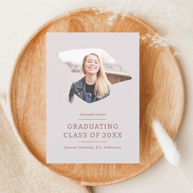 Graduation Cap Maroon Pink 1 Foto Abschluss Ankündigung (Von Creator hochgeladen)