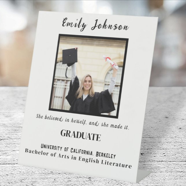 Graduation gift for Her, Graduation Photo Frame Sockelschild (Von Creator hochgeladen)
