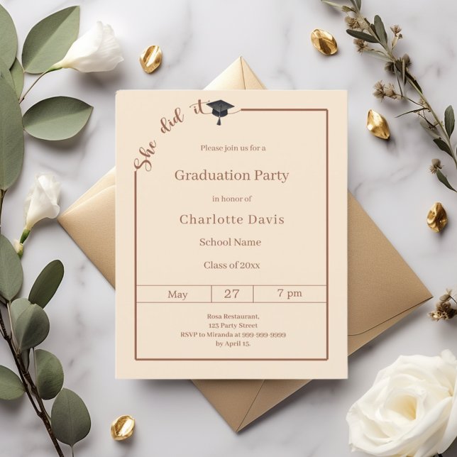 Graduation party Campagne She did it invitation (Von Creator hochgeladen)