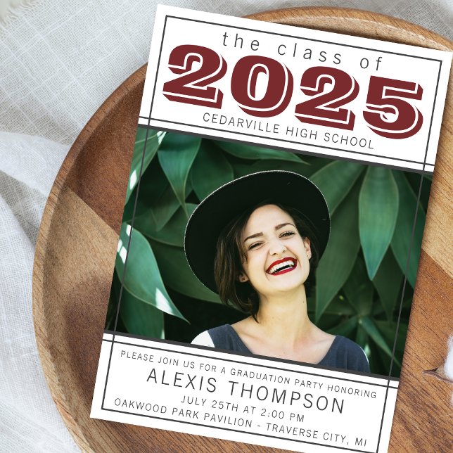 Graduation Party Open House 2025 Foto Maroon Einladung (Von Creator hochgeladen)
