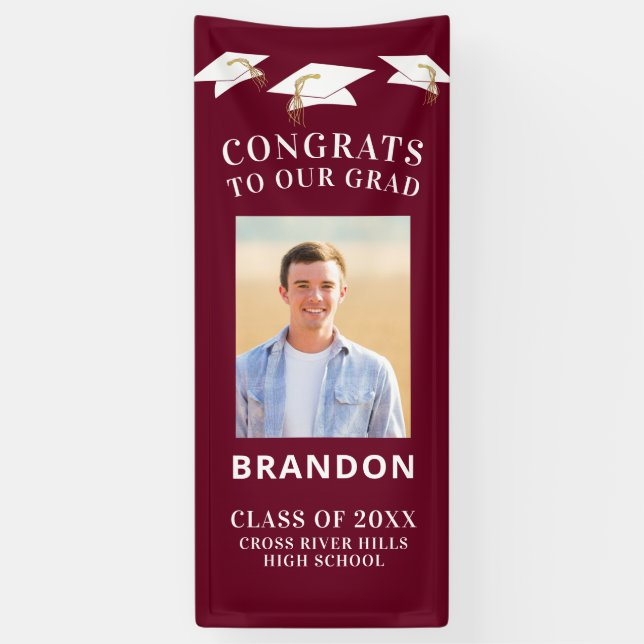 Graduiertenkap Toss GLÜCKWUNSCH GRAD Foto Maroon Banner (Vertikal)