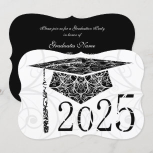 Graduierungsparty 2025: Schwarz-Weiß-Blütenkappe Einladung