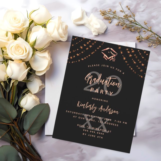 Graduierungsparty Schwarze Rose Goldstars Jahr Einladungspostkarte (Von Creator hochgeladen)