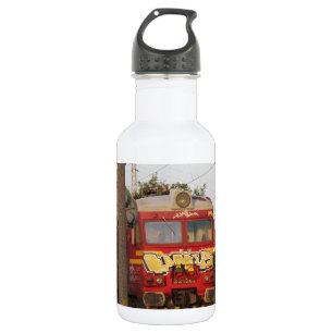 Graffiti-bedeckter Zug Trinkflasche