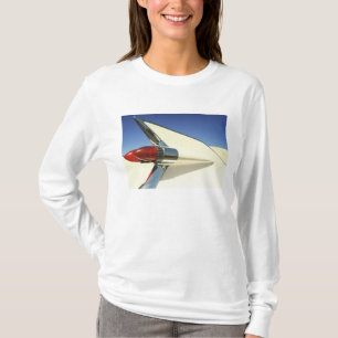 Grafik: Nahaufnahme der Flosse und des Rücklichte T-Shirt