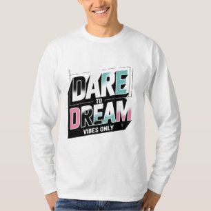 Grafische T-Shirts mit fett formatierter Typografi