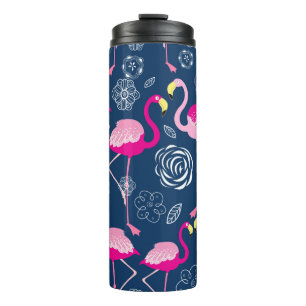 Grafisches Muster rosa Flamingos auf dunkelblau b Thermosbecher
