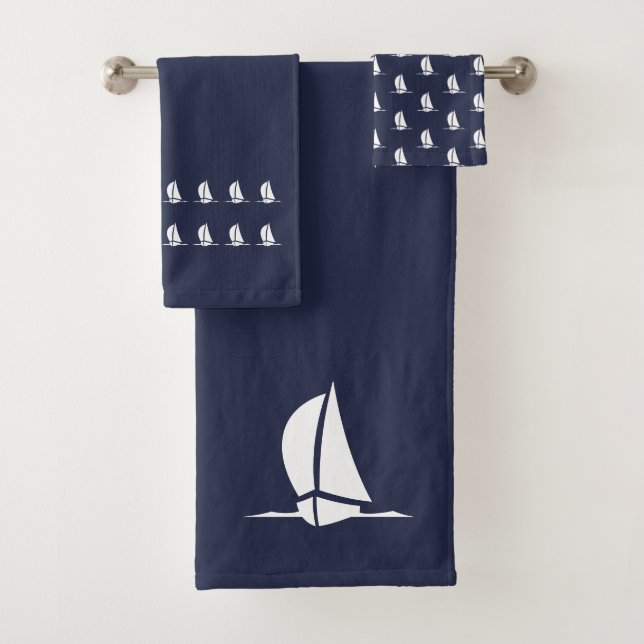 Grafisches Segelboot Bad Ocean Blue Handtuch Set (Insitu)