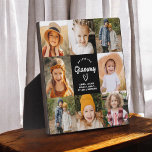Grammy wir Liebe Sie Herz Moderne FotoCollage Fotoplatte<br><div class="desc">Die Grammy We Liebe You Heart Modern Foto Collage Plaque ist ein berührendes und personalisiertes Geschenk, das Ihre Liebe für Ihre Großmutter zeigt. Diese hübsch gestaltete Gedenktafel besticht durch eine herzförmige Collage aus Foto, mit der Sie Ihre Lieblingsfamilienfotos in einem modernen und stilvollen Layout hinzufügen können. Die herzliche "Wir Liebe...</div>