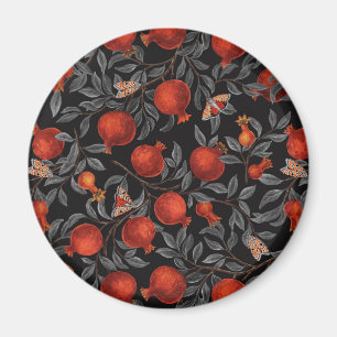 Granatäpfel und Bella-Motten in rot und grau Magnet