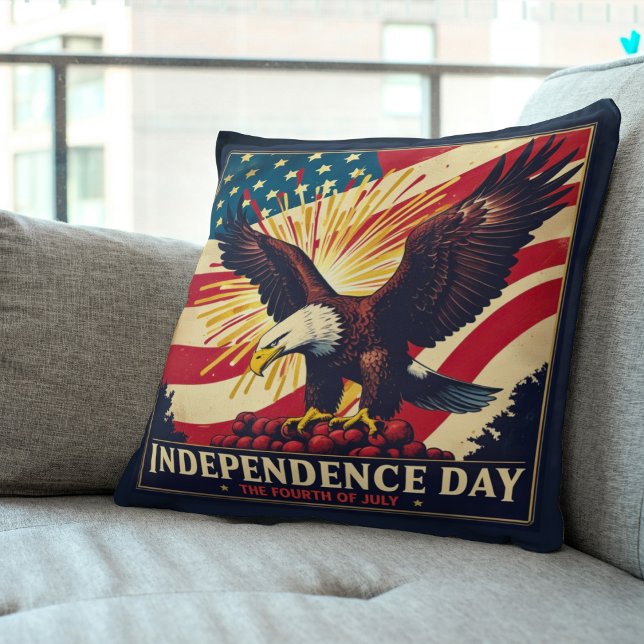 Grand Célébration : Fête de l'Indépendance Coussin (Grand Celebration: Independence Day Eagle Pillow!
I Unleash the Spirit of Freedom!)