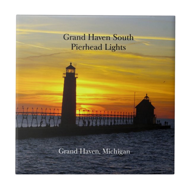 Grand Haven South Pierhead Lights Sonnenuntergang Fliese (Vorderseite)