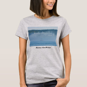 Grand Hôtel À Travers Le T-Shirt Fog