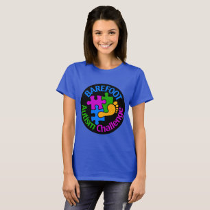 Grand logo d'autisme de T-shirt de base aux pieds