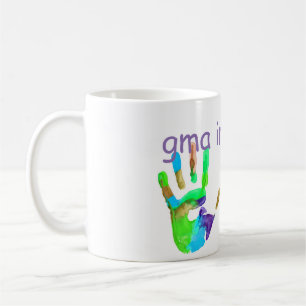 Grand-maman dans la tasse de formation