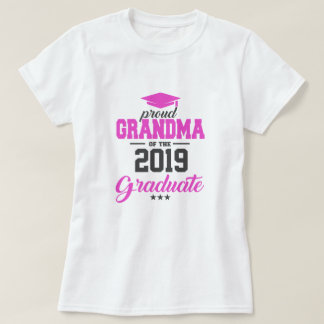 Grand-maman fière du T-shirt licencié