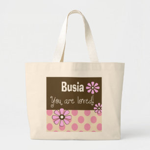 Grand-mère de polonais de sac fourre-tout à Busia