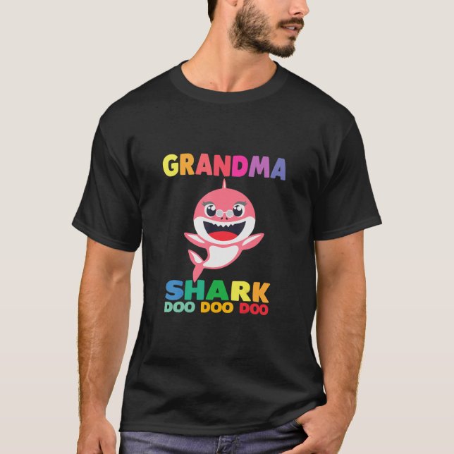 Grand-mère Shark T-Shirt Doo Doo Grand-père maman  (Devant)