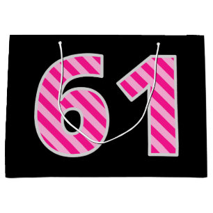 Grand Sac Cadeau Amusant "61" rayé rose ; Joyeux 61e anniversaire ;