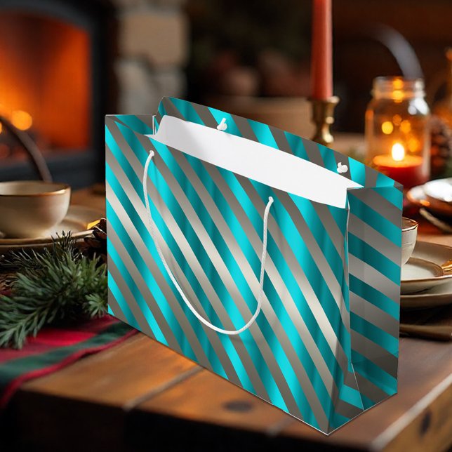Grand Sac Cadeau Aqua rayé argent Noël moderne (Silver Striped Aqua Modern Christmas Gift Bag by the Olde Christmas Shoppe)