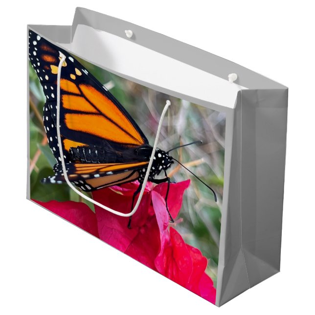 Grand Sac Cadeau Bougainvilliers avec papillon monarque (Devant Angle)