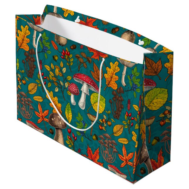 Grand Sac Cadeau Champignons d'automne, feuilles, noix et baies sur (Dos Angle)