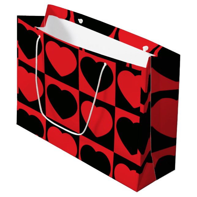 Grand Sac Cadeau Coeurs (Devant Angle)