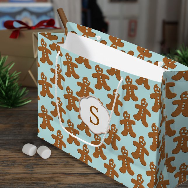 Grand Sac Cadeau Cute Gingerbread Homme Motif Noël (Cute gingerbread men patterned gift bag with space for your initial)