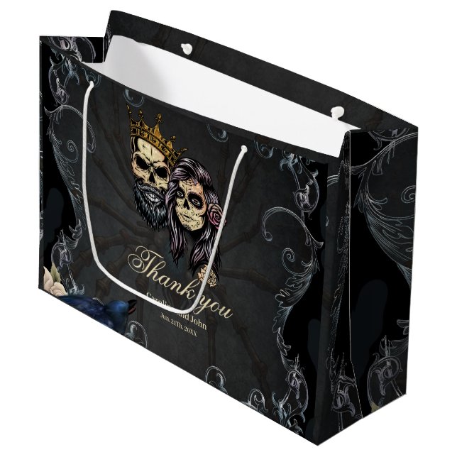 Grand Sac Cadeau Design mariage gothique foncé avec crânes (Devant Angle)