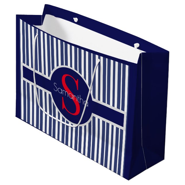 Grand Sac Cadeau Élégant bleu marine rouge rayé monogramme initial (Devant Angle)