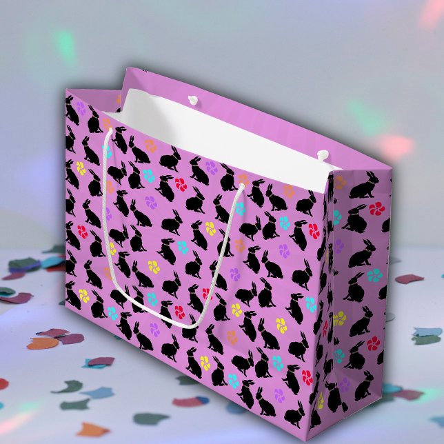 Grand Sac Cadeau Groupe de lapins en silhouette noire Fleurs roses (Black rabbits and flowers on bright pink gift bag for Easter for Spring time.)