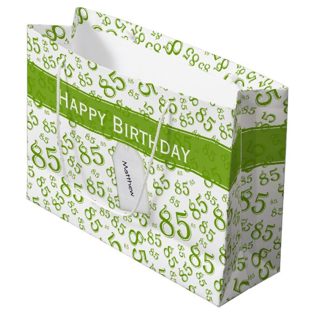 Grand Sac Cadeau Happy 85th Birthday Numéro Motif Vert/Blanc (Devant Angle)