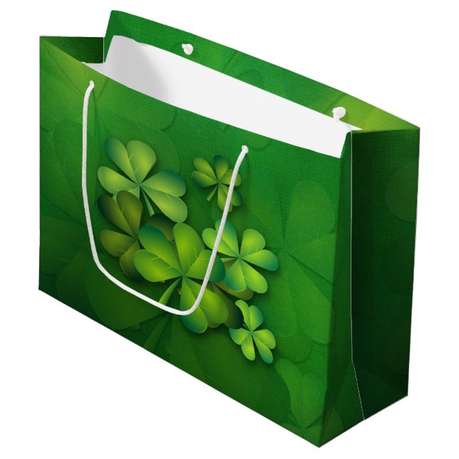 Grand Sac Cadeau Le jour de St Patrick - trèfles/shamrocks (Devant Angle)