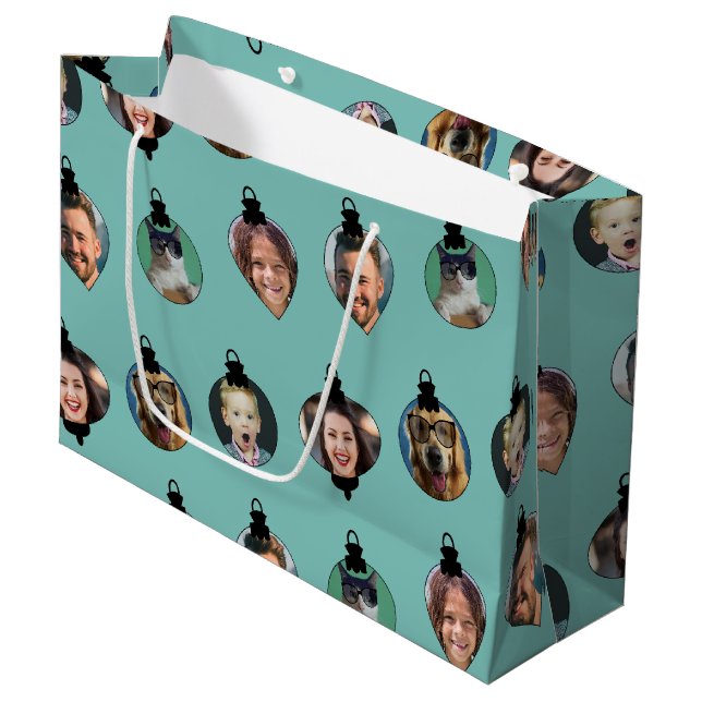 Grand Sac Cadeau Noël Amusant Famille Visages Ornements (Devant Angle)