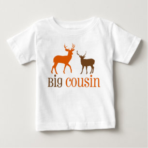 Grand T-shirt de cerfs communs de cousin