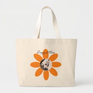 Grand Tote Bag Photo de mignon chien sur la belle fleur orange